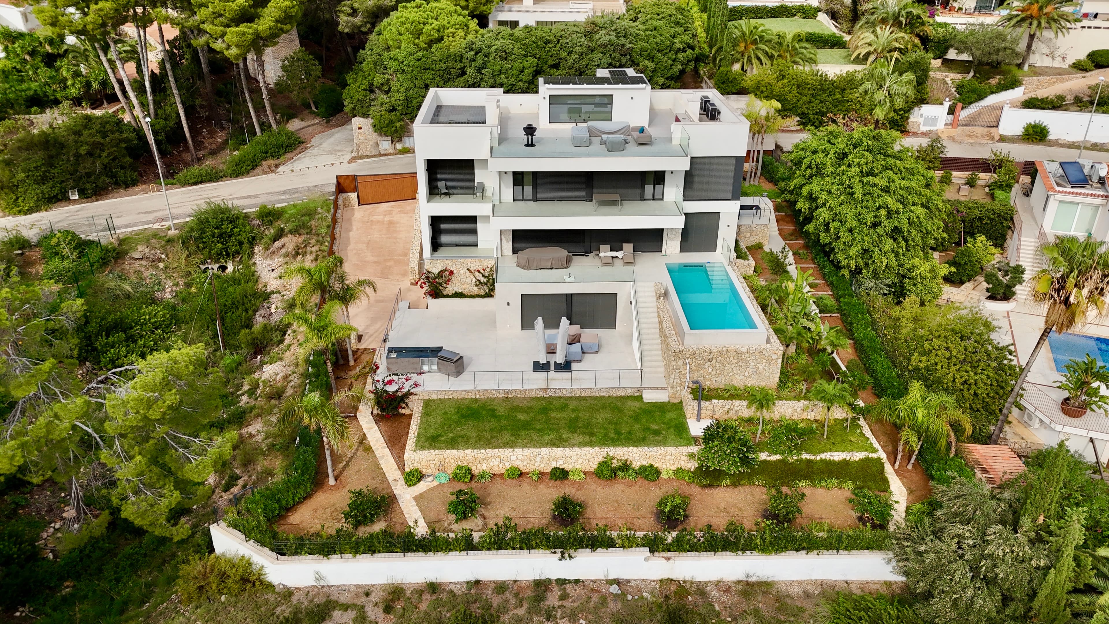 VIVIENDA DE GRANDES DIMENSIONES EN COSTA DE LOS PINOS miniatura 16