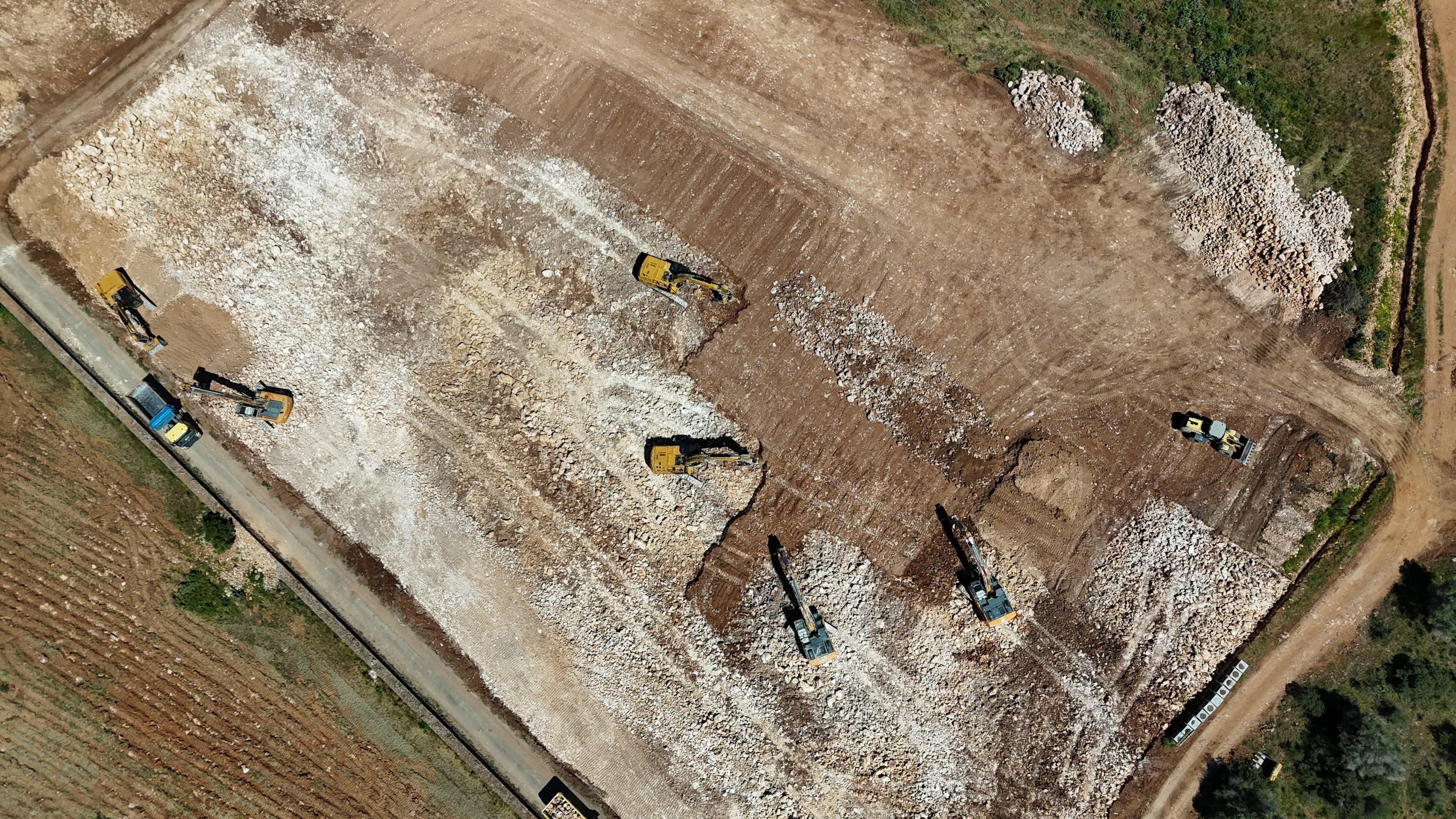 PREPARACIÓN DE TERRENO PARA NUEVA VIÑA EN SON RIBOTET miniatura 8