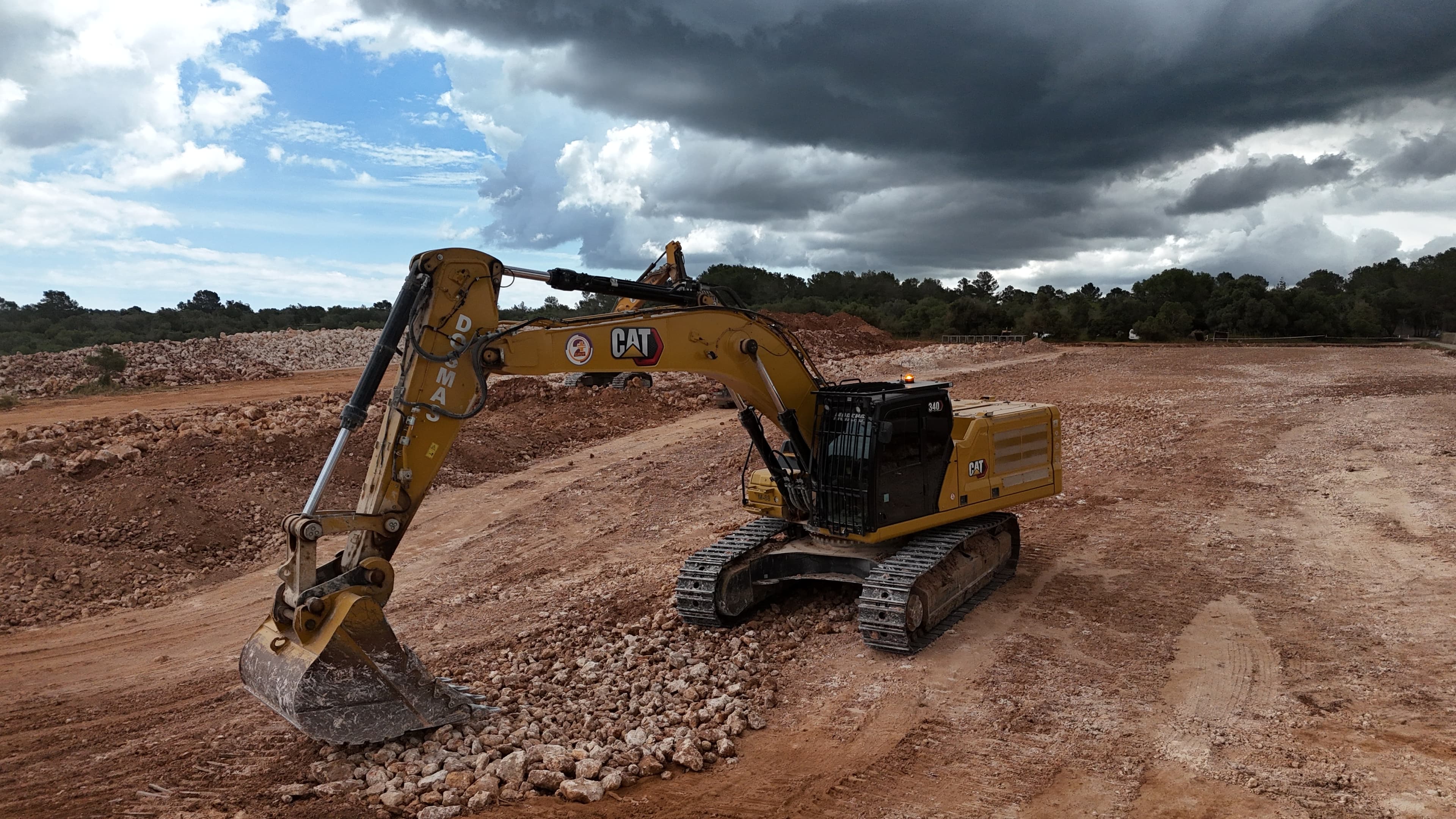 PREPARACIÓN DE TERRENO PARA NUEVA VIÑA EN SON RIBOTET miniatura 11